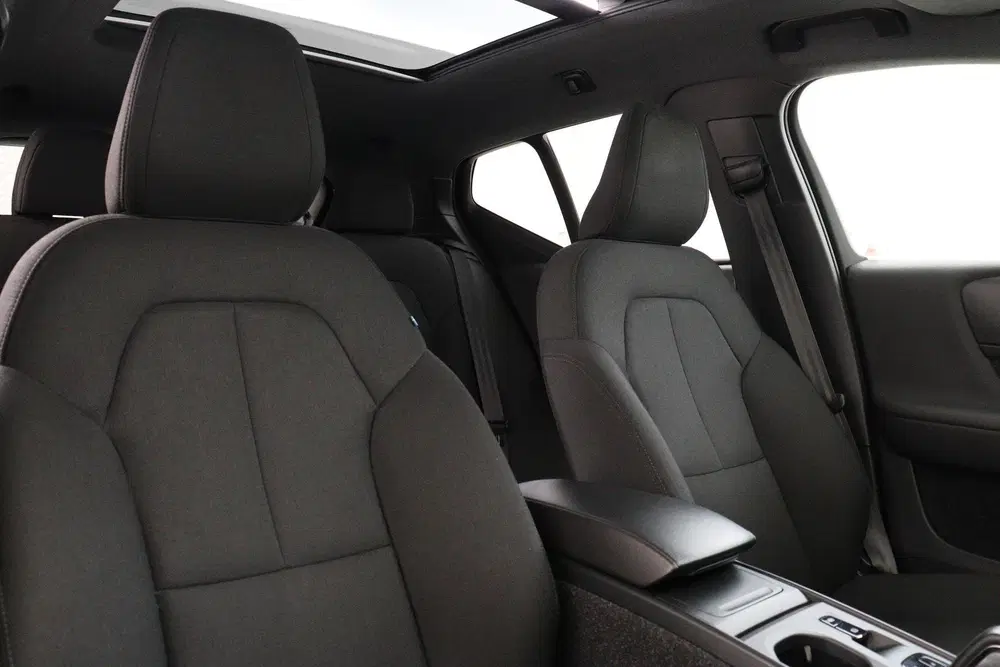 Volvo XC40 T3 AUT. MOMENTUM PRO -PANO.DAK uit 2019, foto 12