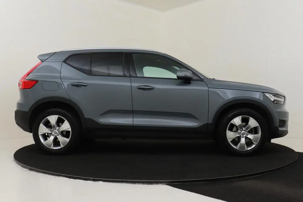 Volvo XC40 T3 AUT. MOMENTUM PRO -PANO.DAK uit 2019, foto 13