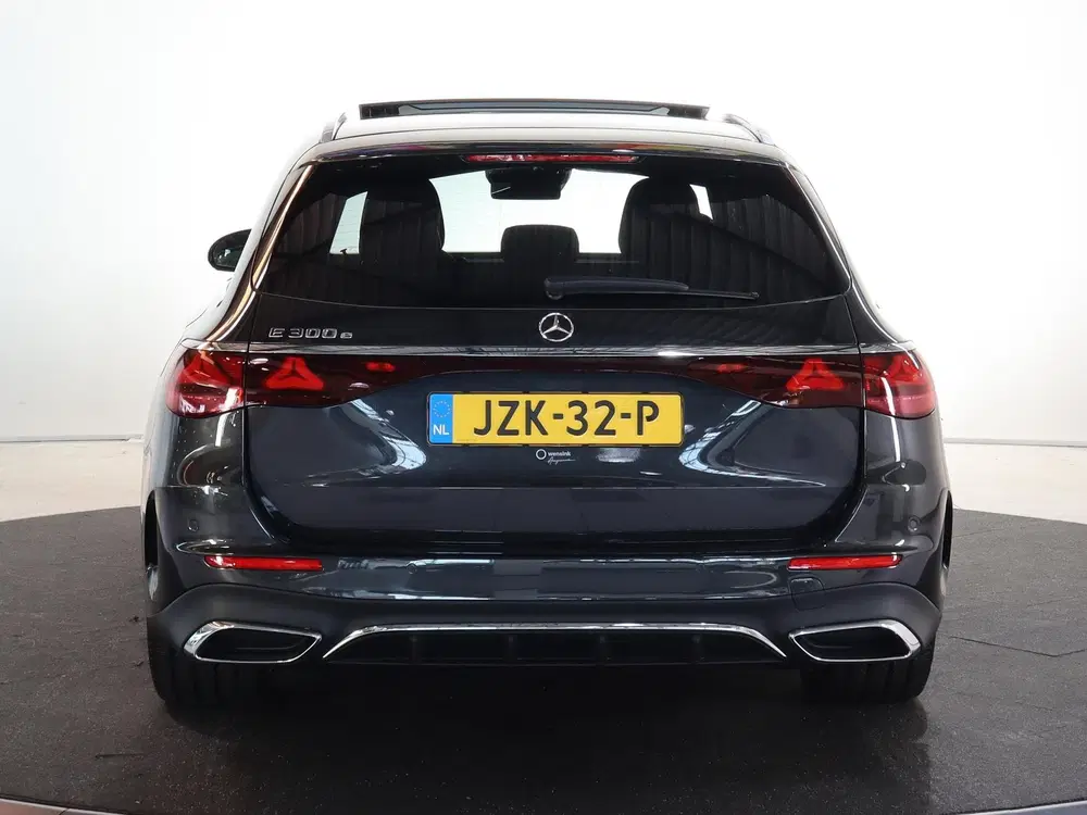 Mercedes-Benz E-Klasse 300e Sport Edition uit 2026, foto 4