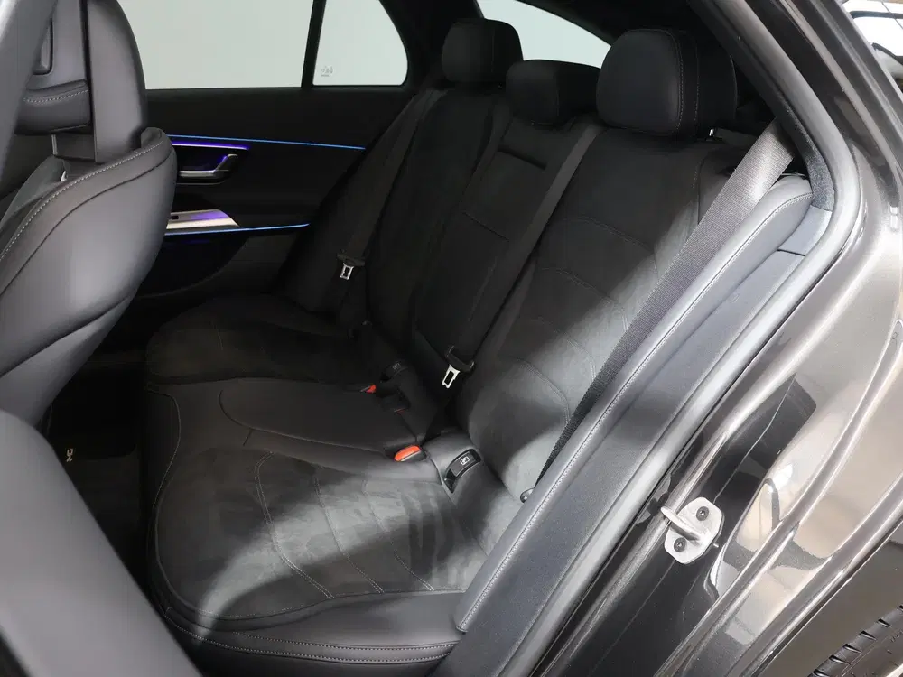 Mercedes-Benz E-Klasse 300e Sport Edition uit 2026, foto 12
