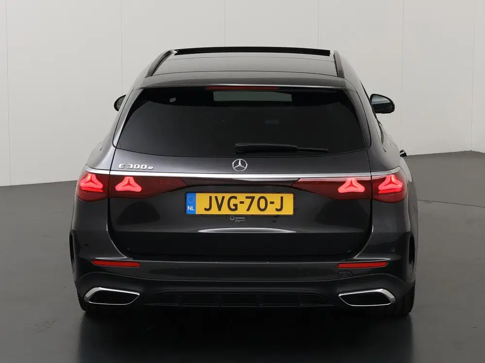 Mercedes-Benz E-Klasse 300e Sport Edition uit 2026, foto 4
