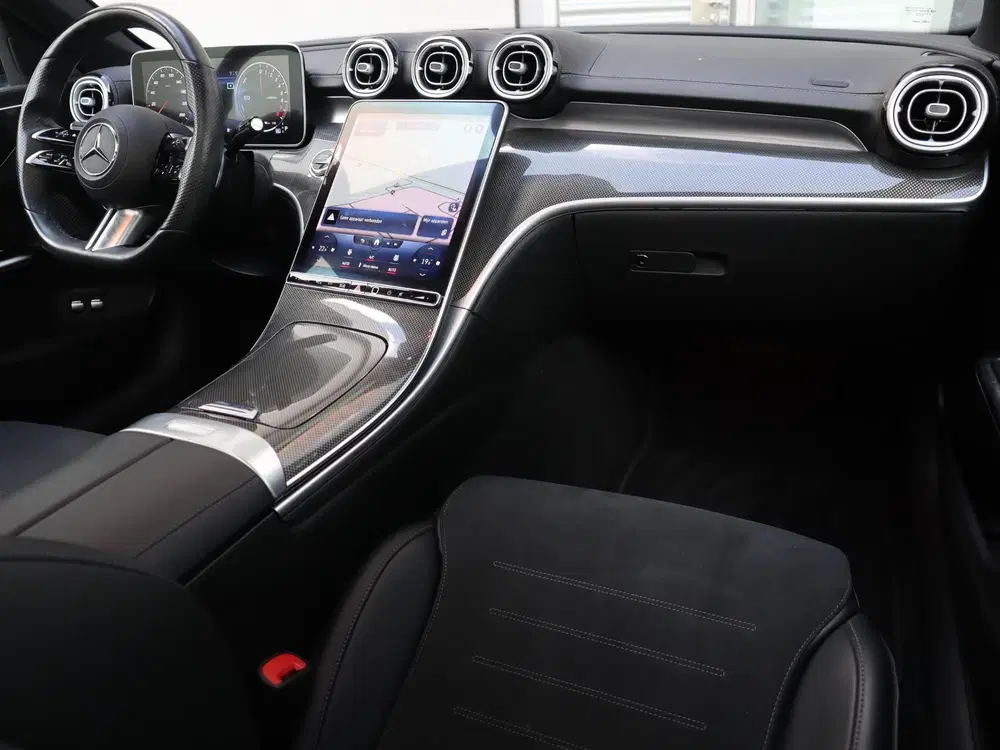 Mercedes-Benz C-Klasse 300 e AMG Line Limited uit 2023, foto 3