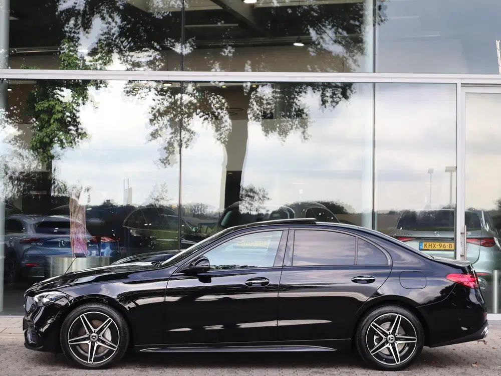 Mercedes-Benz C-Klasse 300 e AMG Line Limited uit 2023, foto 4