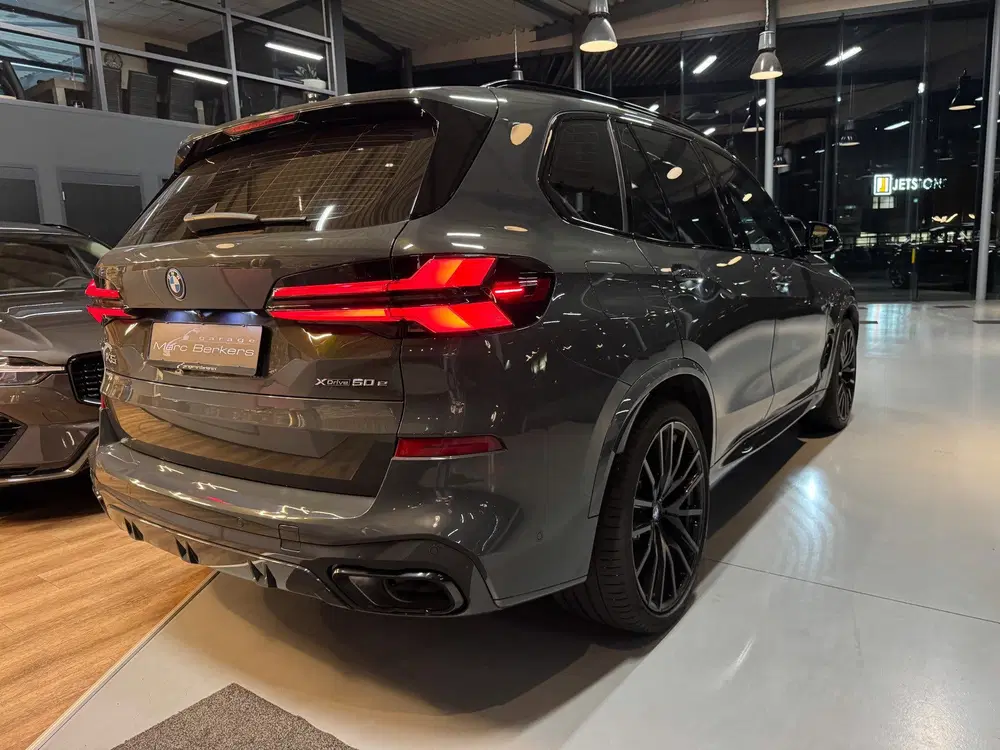 BMW X5 xDrive50e M-Sport Pro uit 2023, foto 5