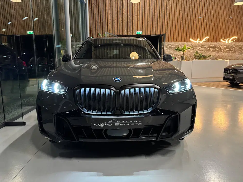 BMW X5 xDrive50e M-Sport Pro uit 2023, foto 8