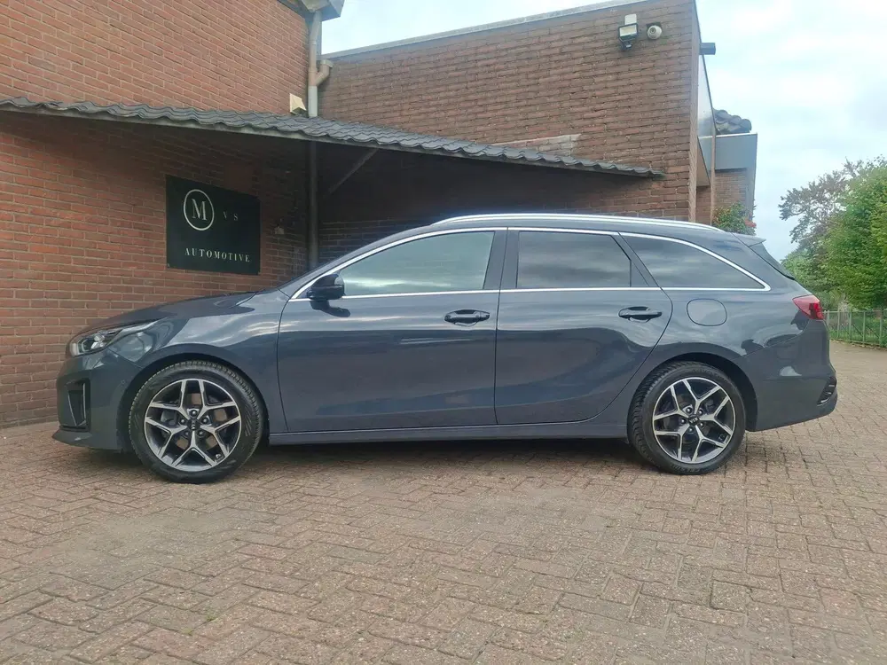 Kia Ceed 1.5 T-GDi MHEV GT-Line Edition 160PK Ca uit 2021, foto 2