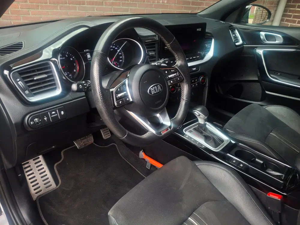 Kia Ceed 1.5 T-GDi MHEV GT-Line Edition 160PK Ca uit 2021, foto 3