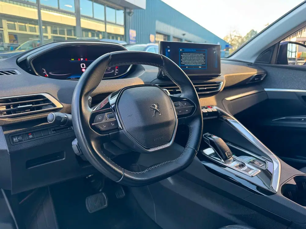 Peugeot 3008 1.2 PureTech Allure Pack Airco Cruise Navi uit 2022, foto 5