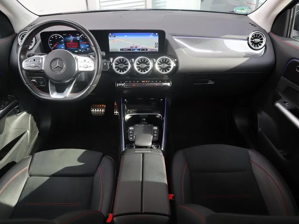 Mercedes-Benz GLA 250 e AMG Line l Trekhaak l Panoram uit 2023, foto 11