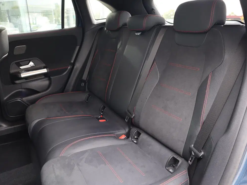 Mercedes-Benz GLA 250 e AMG Line l Trekhaak l Panoram uit 2023, foto 9