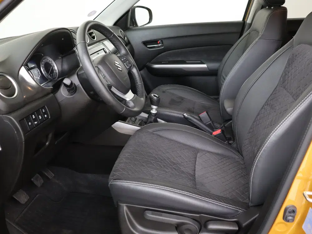 Suzuki Vitara 1.4 Boosterjet Style Smart Hybrid uit 2024, foto 14