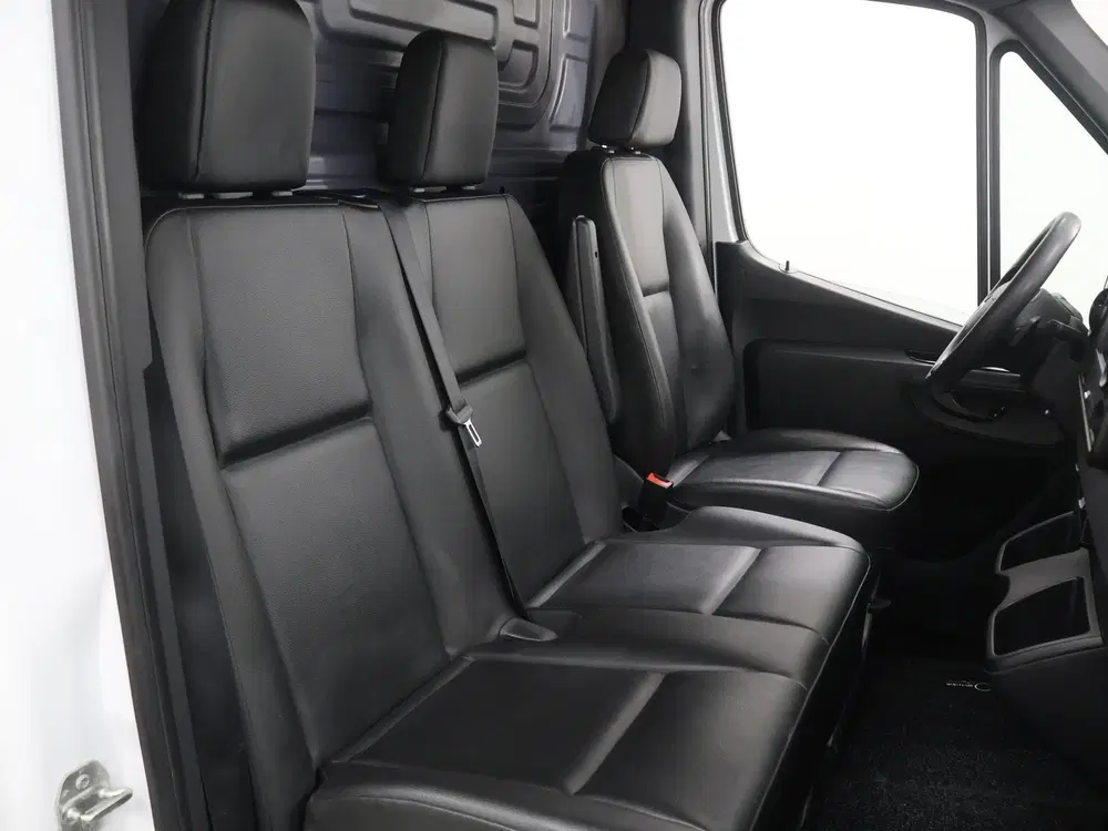 Mercedes-Benz Sprinter 317 CDI uit 2023, foto 10