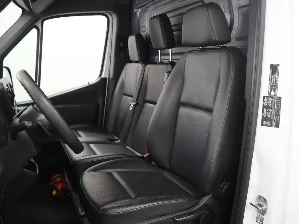 Mercedes-Benz Sprinter 317 CDI uit 2023, foto 8