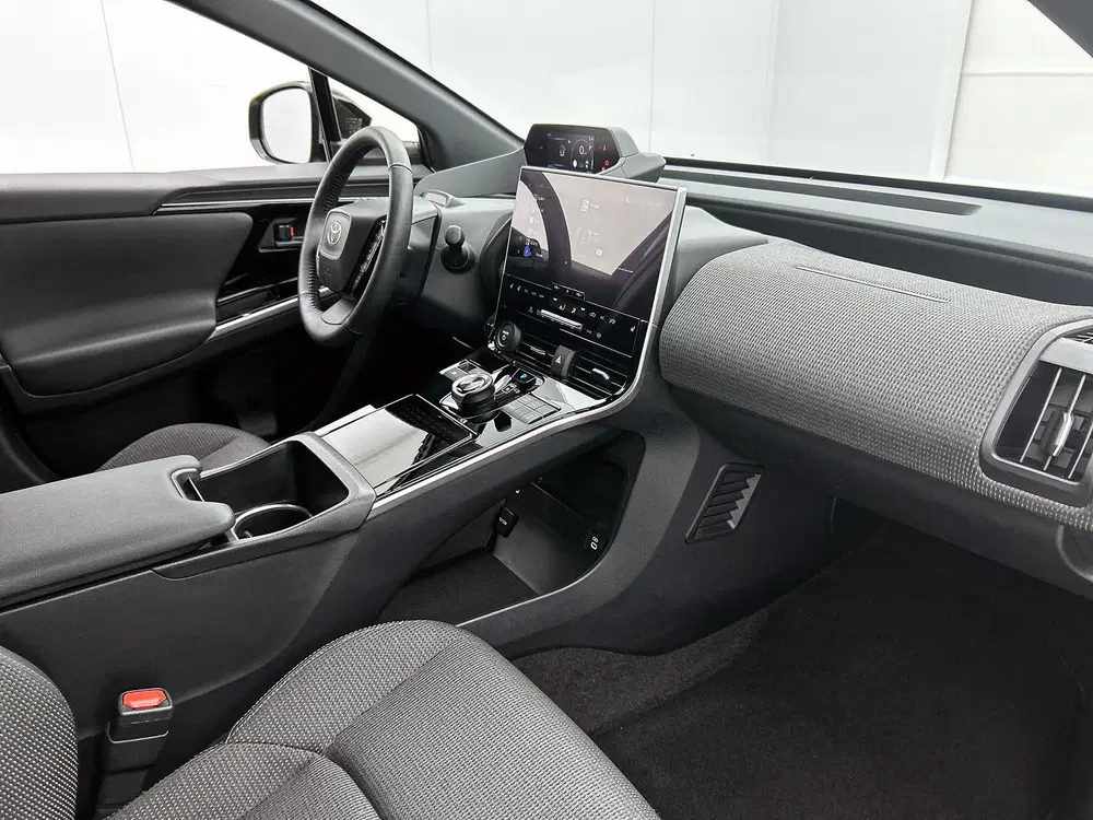Toyota bZ4X Dynamic 71 kWh (bj 2025 uit 2025, foto 6