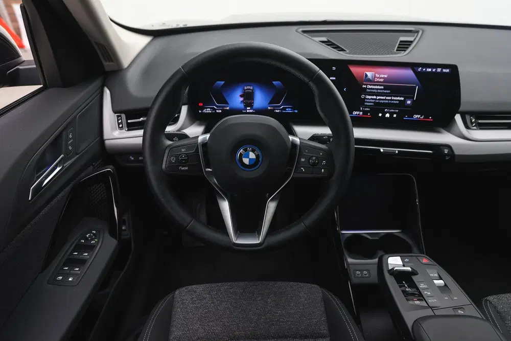 BMW X1 xDrive25e Automaat uit 2025, foto 3