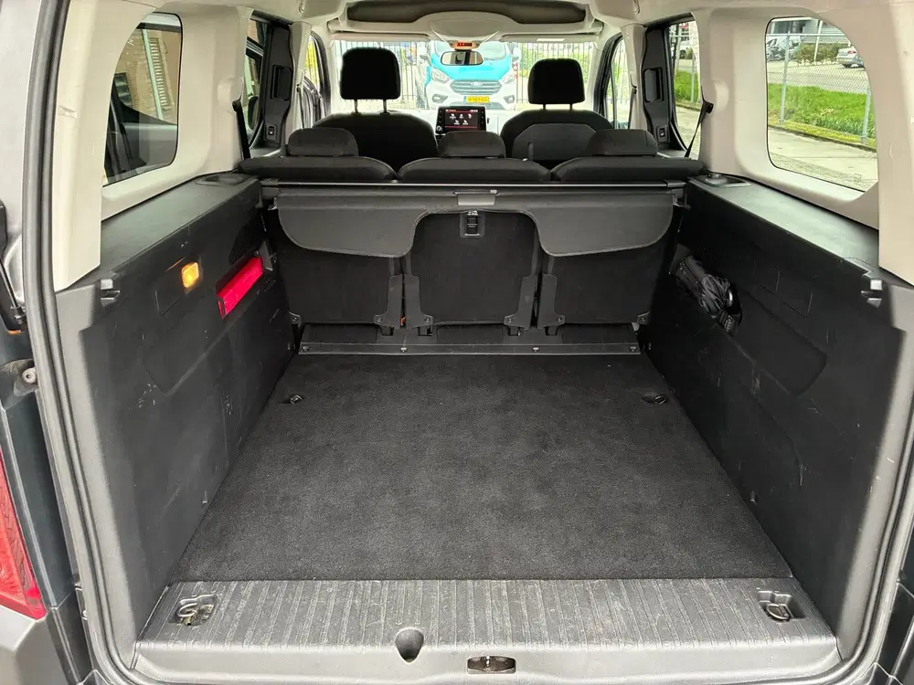 Citroën Berlingo 1.2 Puretech 130pk S&S Eat8 XL 2019 Grijs uit 2019, foto 13