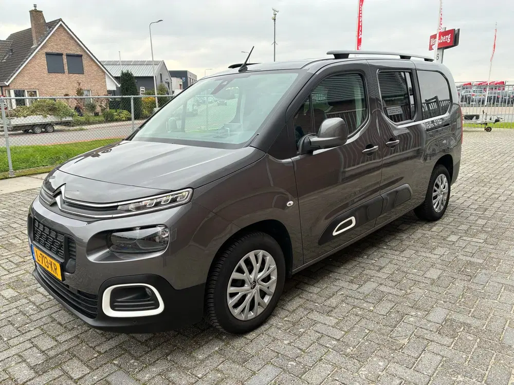 Citroën Berlingo 1.2 Puretech 130pk S&S Eat8 XL 2019 Grijs uit 2019, foto 2