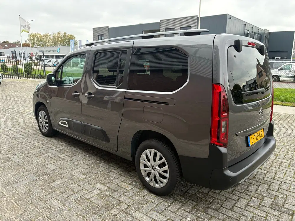Citroën Berlingo 1.2 Puretech 130pk S&S Eat8 XL 2019 Grijs uit 2019, foto 7