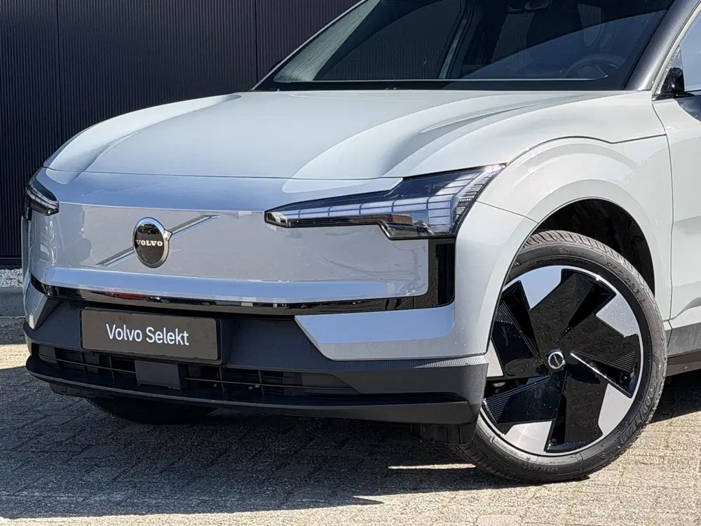 Volvo EX30 Single Motor Extended Range Core 69 kWh uit 2024, foto 6