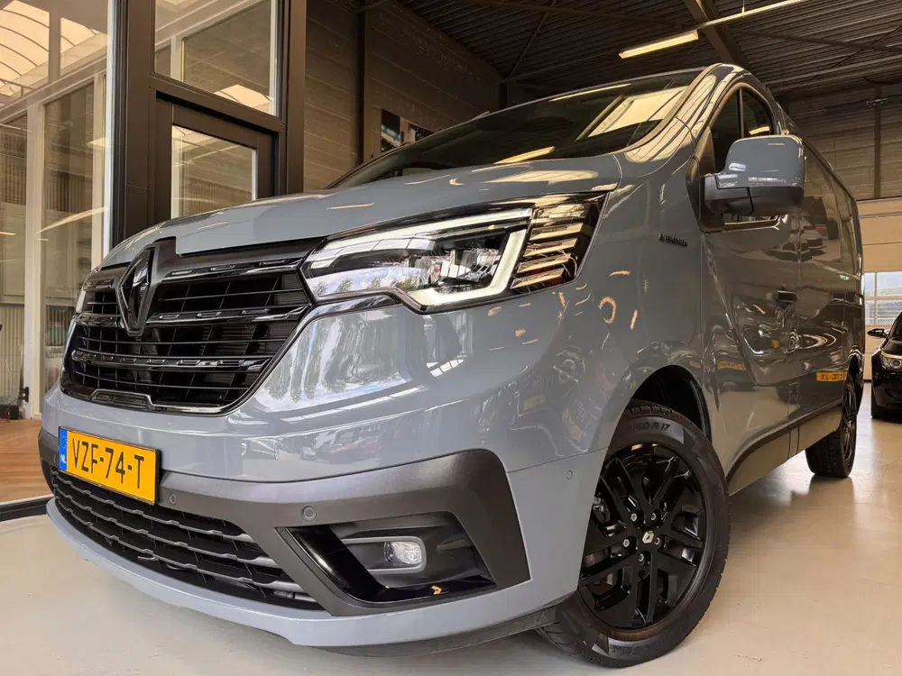 Renault Trafic 2.0 Black edition Blue dCi 150 EDC T29 L1H uit 2023