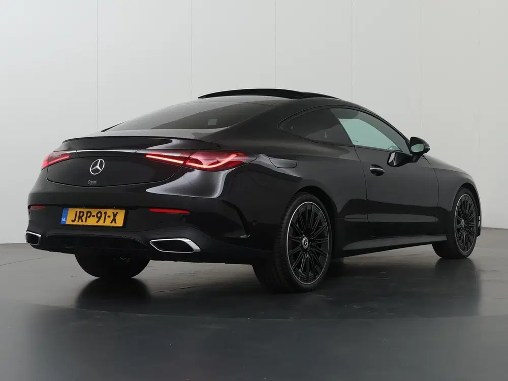 Mercedes-Benz CLE CLE Coupé 300 4MATIC AMG Line Premium Plus uit 2025, foto 2
