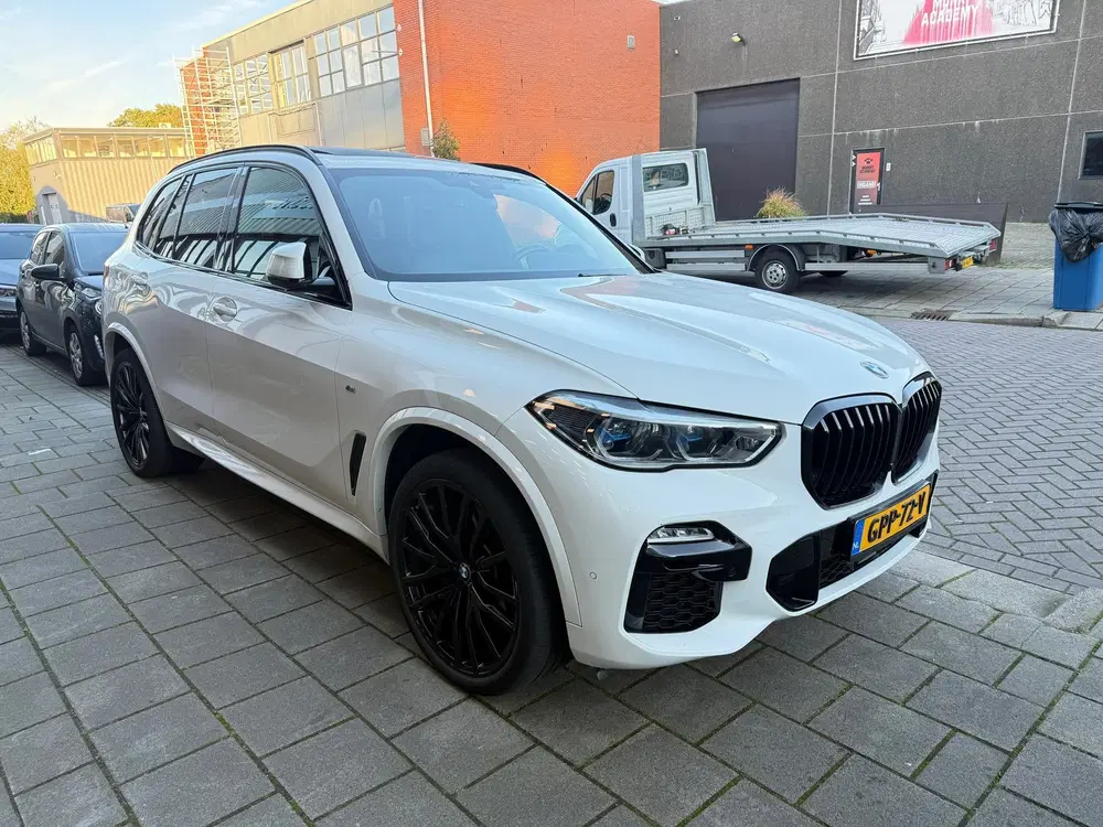 BMW X5 XDrive45e High Executive M Pano 2021 uit 2021, foto 10