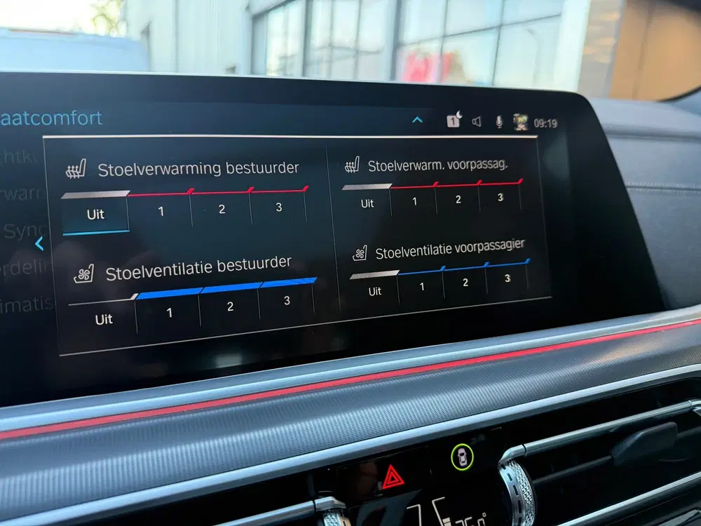 BMW X5 XDrive45e High Executive M Pano 2021 uit 2021, foto 15