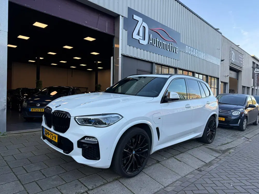 BMW X5 XDrive45e High Executive M Pano 2021 uit 2021, foto 5