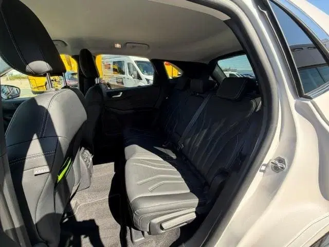 Ford Kuga 2.5 PHEV Vignale uit 2023, foto 10
