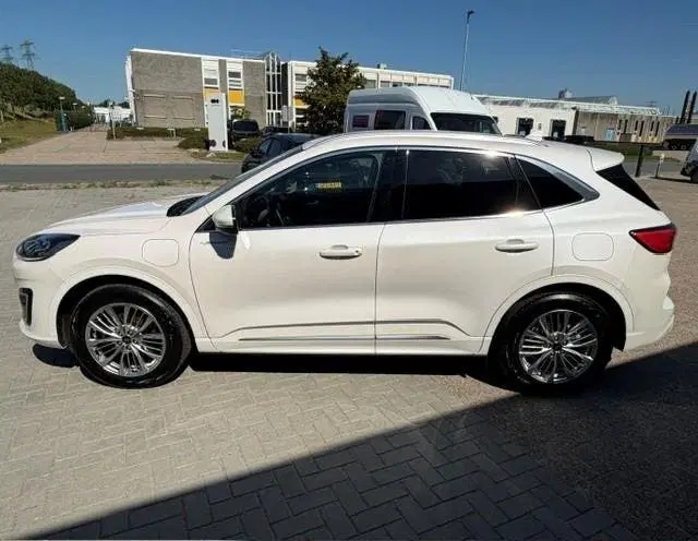 Ford Kuga 2.5 PHEV Vignale uit 2023, foto 4