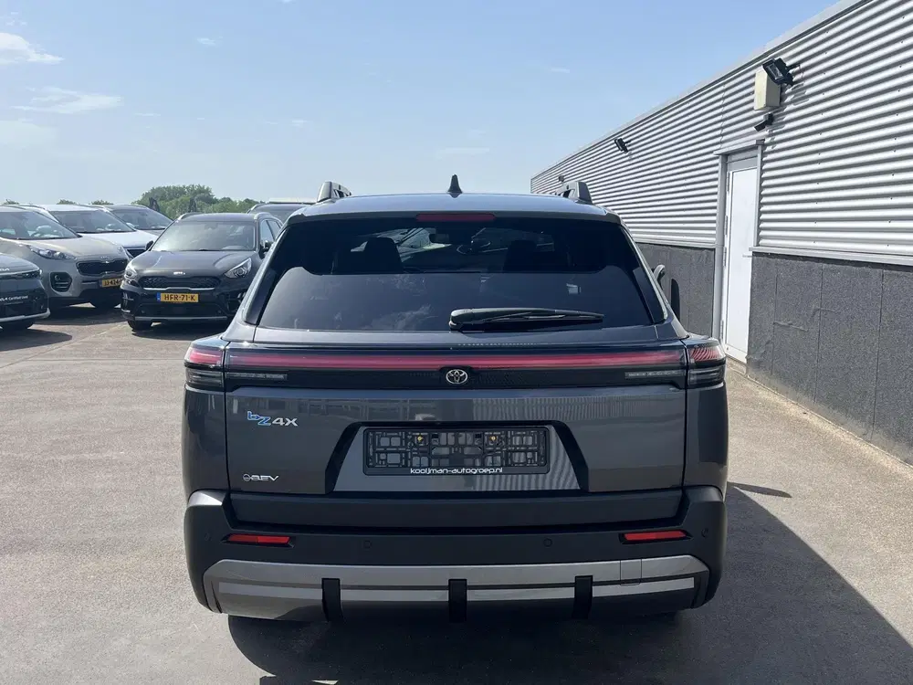 Toyota bZ4X Dynamic Limited Edition 75 kWh Nu €3.0 uit 2026, foto 4