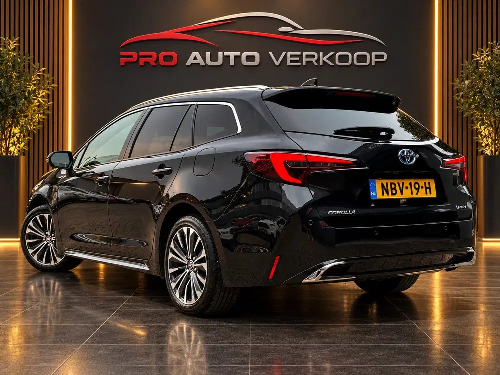 Toyota Corolla Hybrid 140 Active wireless car uit 2024, foto 2
