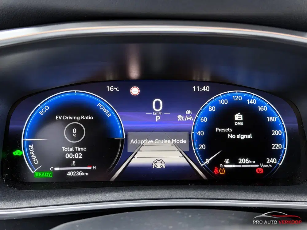 Toyota Corolla Hybrid 140 Active wireless car uit 2024, foto 8
