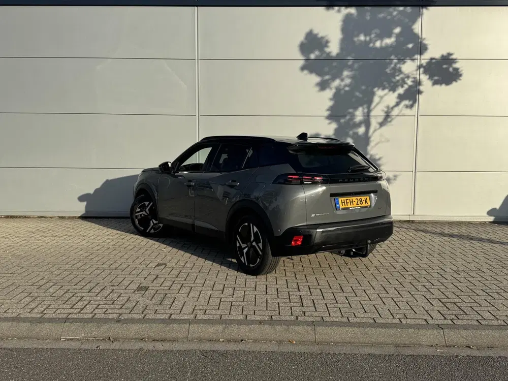 Peugeot 2008 EV GT 54 kWh uit 2023, foto 4