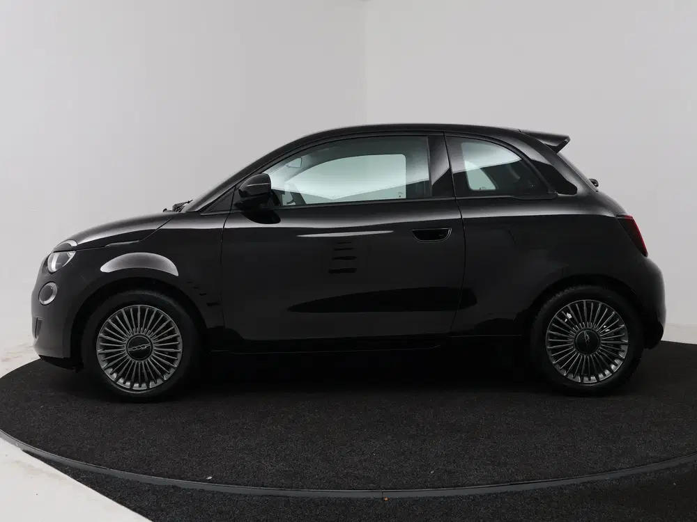 Fiat 500 RED 42 kWh uit 2022, foto 3