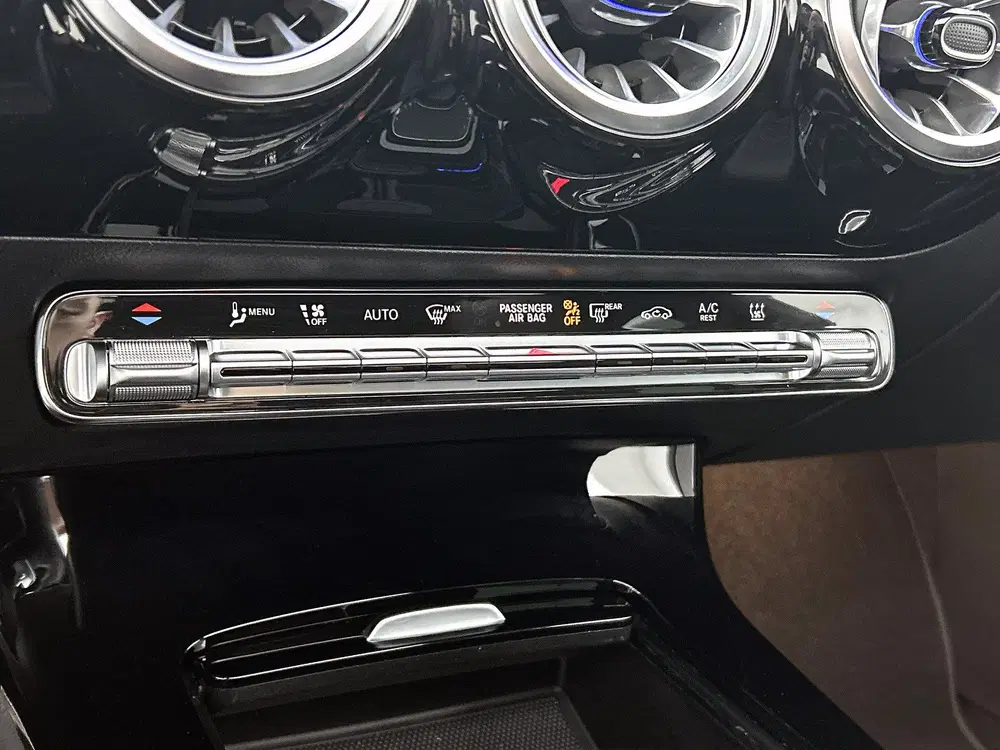 Mercedes-Benz CLA Klasse 250 e AMG Plug-In Hybride uit 2022, foto 10
