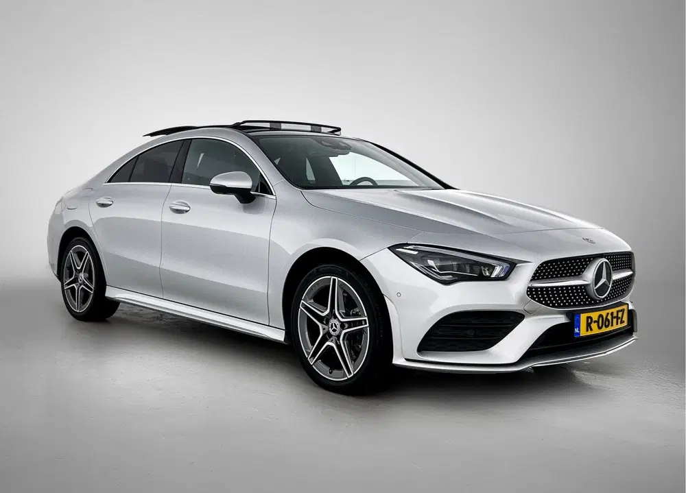 Mercedes-Benz CLA Klasse 250 e AMG Plug-In Hybride uit 2022, foto 15