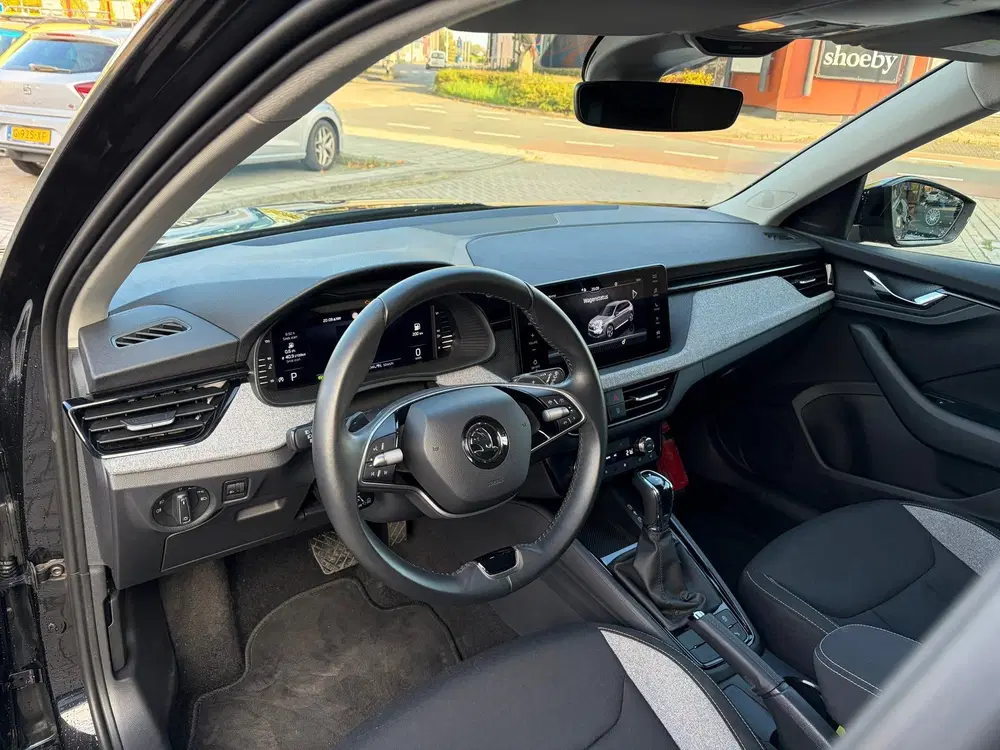 Skoda Kamiq 1.0 TSI Business Edition uit 2024, foto 8