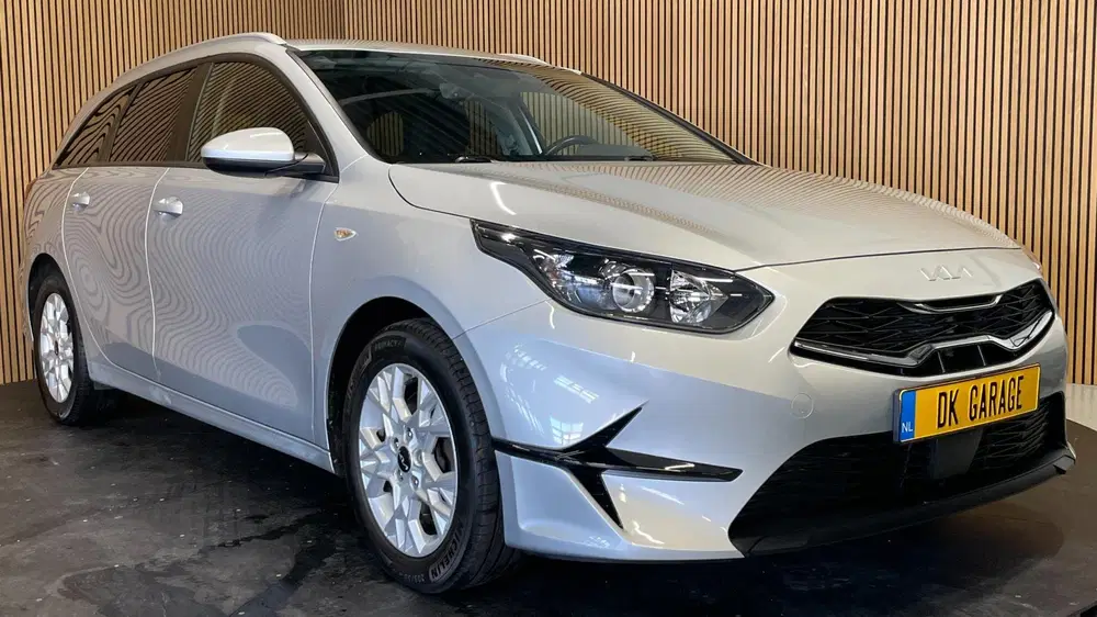 Kia Ceed 1.0 T-GDi DynamicLine uit 2023, foto 13