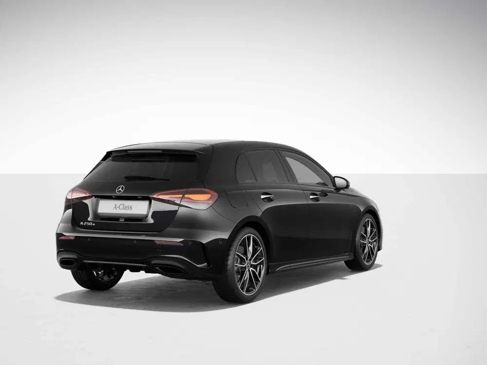 Mercedes-Benz A-Klasse Hatchback 250 e 140 Year Edition uit 2025, foto 2