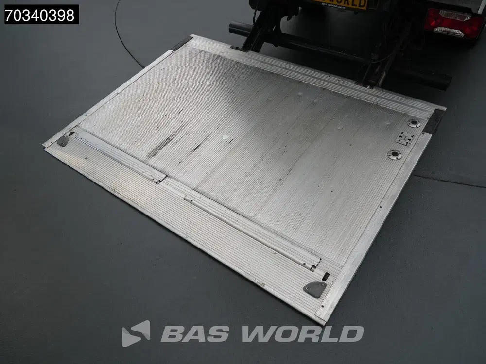 Iveco Daily Automaat Laadklep Airco Camera Bakwagen Me uit 2024, foto 12