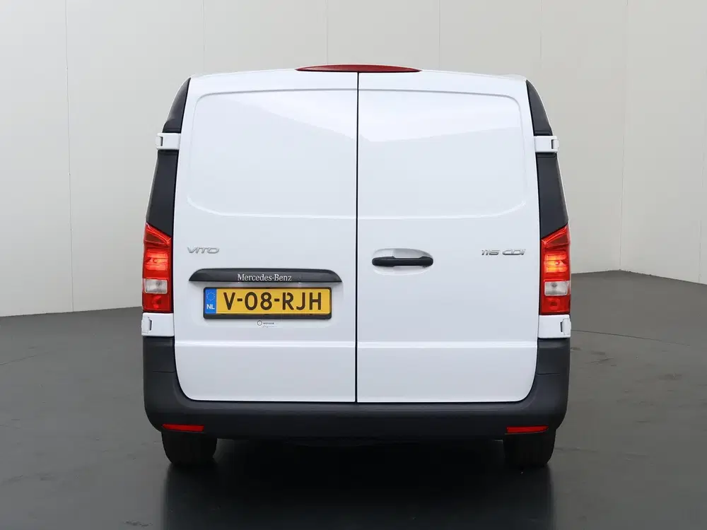 Mercedes-Benz Vito 116 CDI uit 2023, foto 4