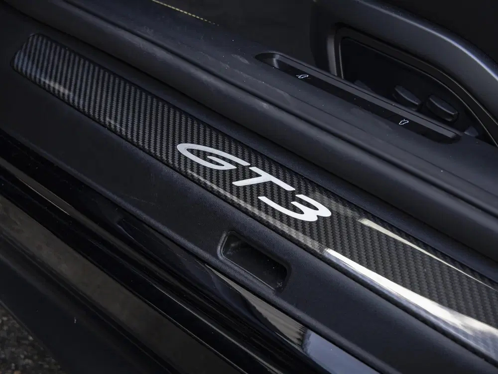 Porsche 911 4.0 GT3 Touring uit 2022, foto 11