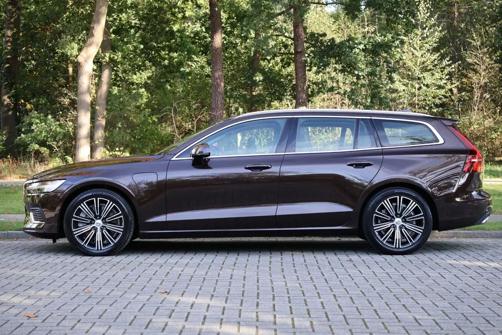Volvo V60 2.0 T8 Twin Engine AWD Inscription Leder uit 2019, foto 2