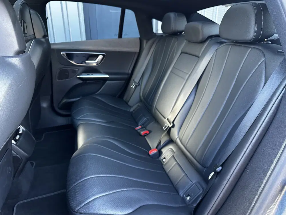 Mercedes-Benz EQE 300 Business Line 89 kWh Panoramadak uit 2023, foto 11