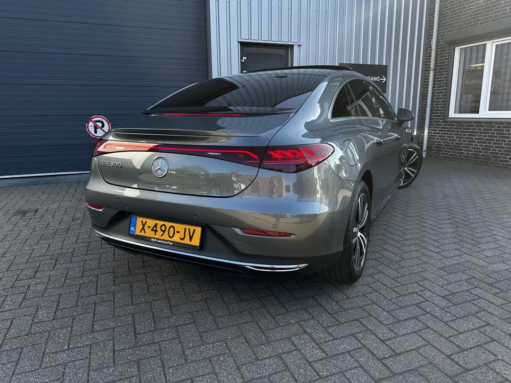 Mercedes-Benz EQE 300 Business Line 89 kWh Panoramadak uit 2023, foto 5