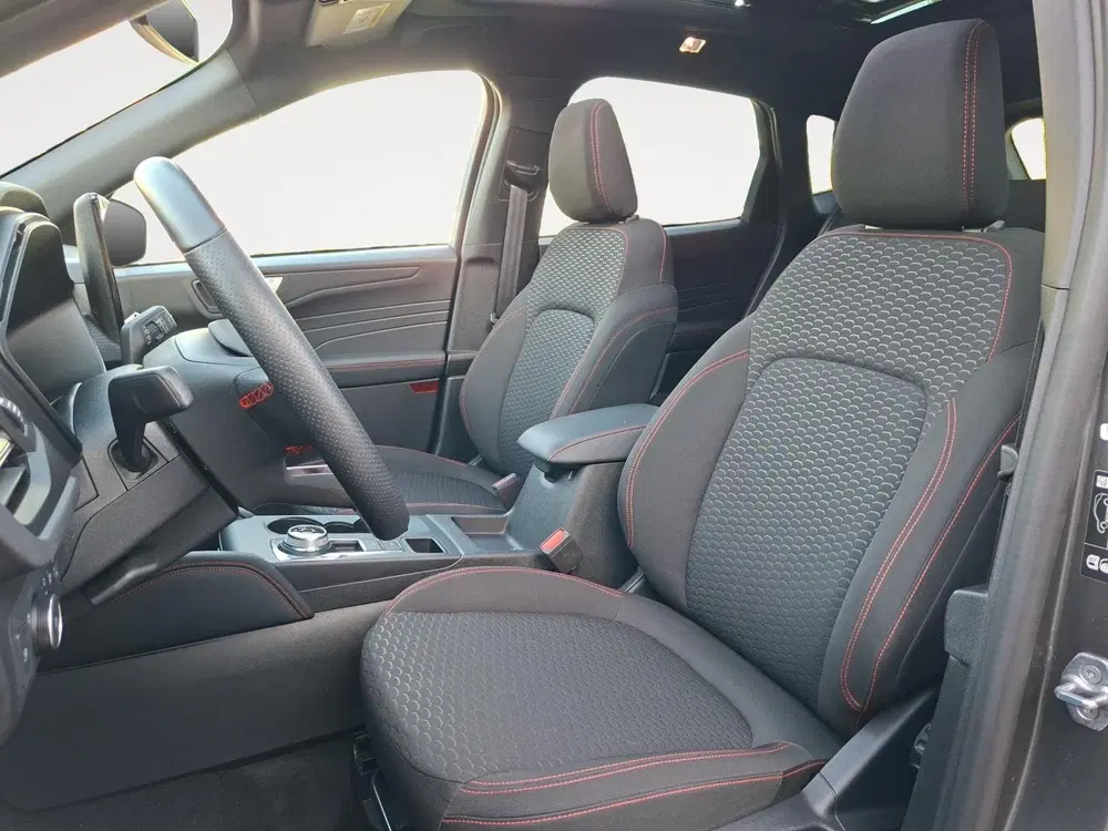 Ford Kuga 2.5 PHEV ST-Line uit 2026, foto 11