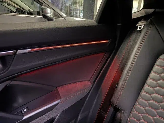 Audi RS Q3 Quattro PANO uit 2021, foto 15