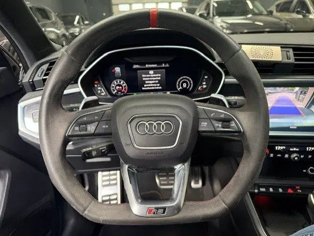 Audi RS Q3 Quattro PANO uit 2021, foto 9