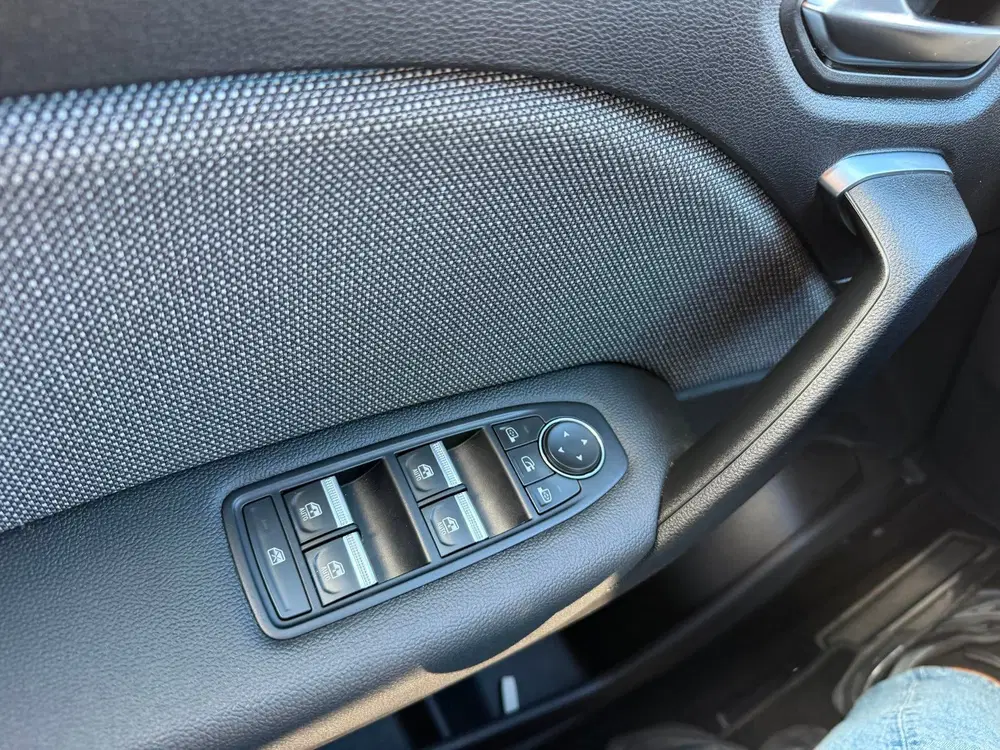 Renault Captur 1.6 E-Tech full hybrid 145 techno AUT uit 2025, foto 11